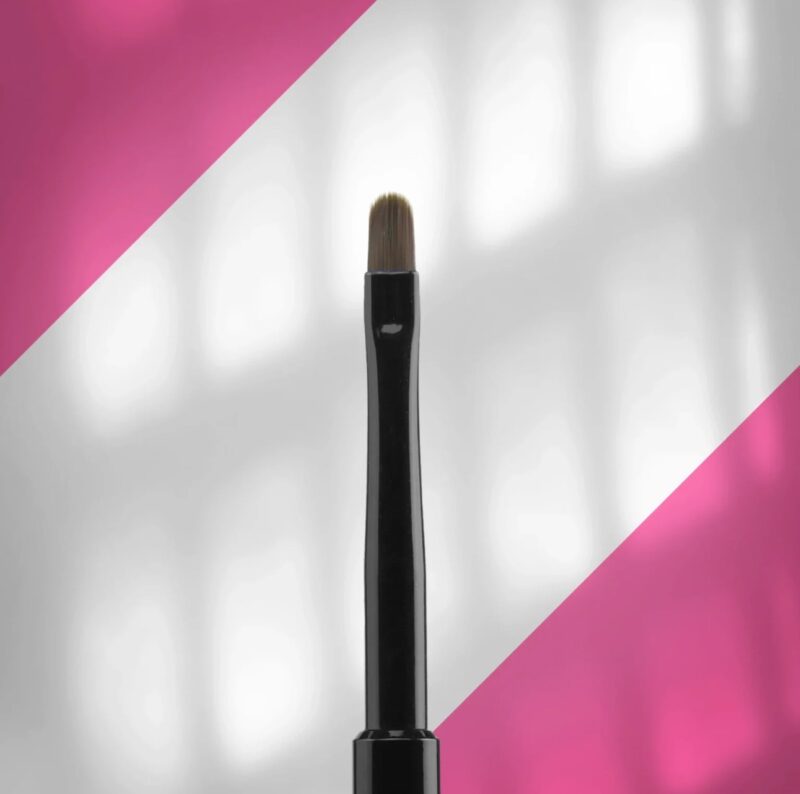 Brush for gel EXPERT width 4 mm/length 7 mm-NBE-04